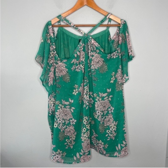 TORRID Crinkle Chiffon Floral Green Cold Shoulder Halter Top Size 5X - Picture 3 of 8